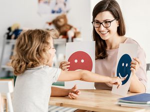 آموزش بیان صحیح احساسات کودک